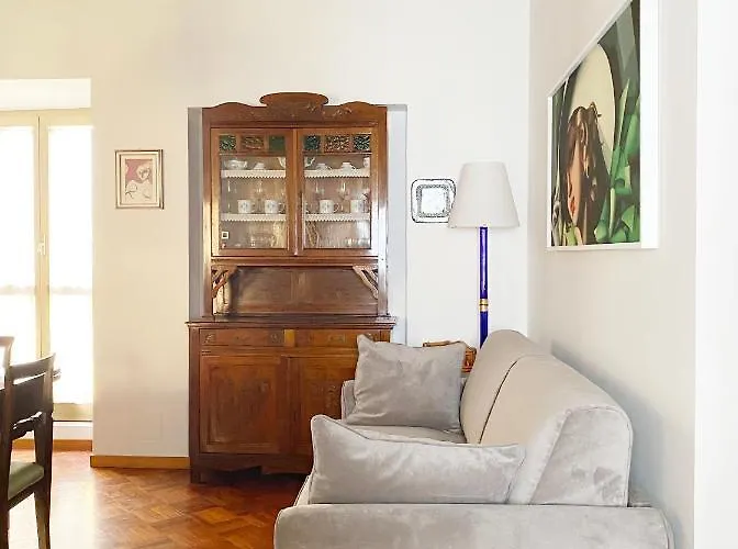 Apartment Enchanting In The Heart Of Rome