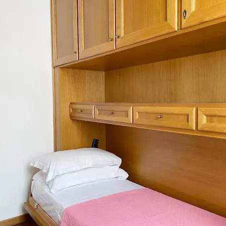 Enchanting In The Heart Of Apartment Rome